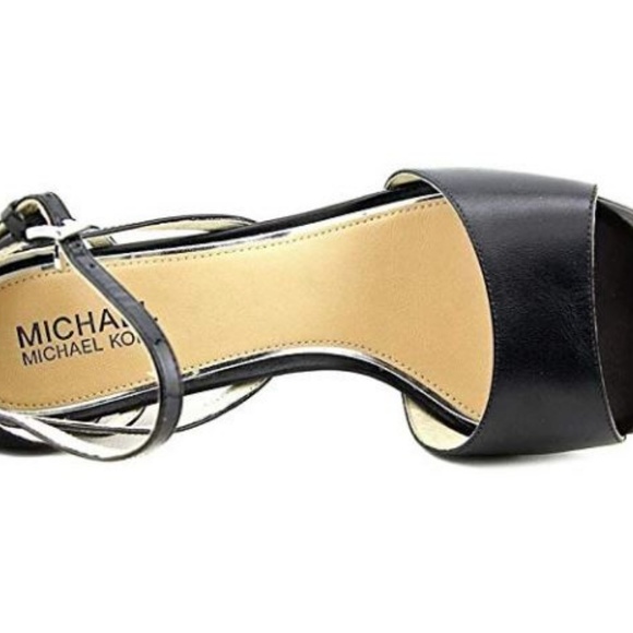 *SALE* Michael Kors Belle Black Heel -1445 NEW - Picture 2 of 5